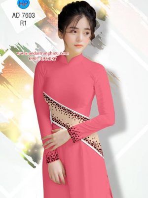 1564385560 767 Vai ao dai cham bi ngay eo moi ra AD