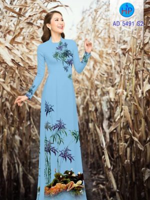 1566204246 51 Vai ao dai Co gai trong vuon sen moi ra