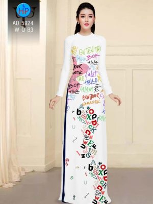 1566444301 118 Vai ao dai mon tieng anh moi ra AD 5924