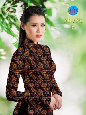 1567672462 70 Vai ao dai La thu kieu moi AD 5253