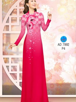 1575532982 60 Vai ao dai Hoa Dao va quat thiet ke 2019