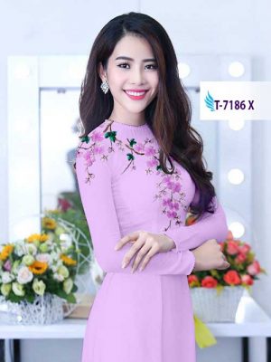 Vải áo dài hoa trên ngực kiểu mới AD T7186 44 1581929450 240 Vai ao dai hoa tren nguc kieu moi AD T7186