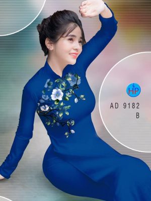 1582947081 548 Vai ao dai hoa tren nguc moi ra AD 9182