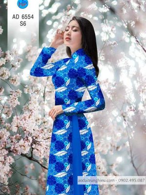 1585988585 552 Vai ao dai hinh la thiet ke 2020 AD 6554