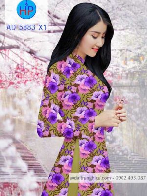 1587528380 121 Vai ao dai hoa deu moi ra AD 5883
