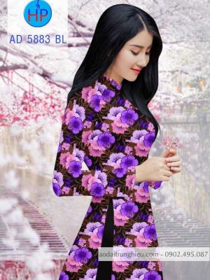 1587528380 745 Vai ao dai hoa deu moi ra AD 5883