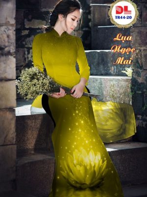 1595475497 598 Vai Ao Dai Lua Ngoc Mai Hoa Sen moi ra