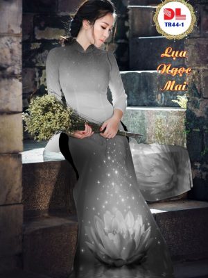 1595475499 276 Vai Ao Dai Lua Ngoc Mai Hoa Sen moi ra