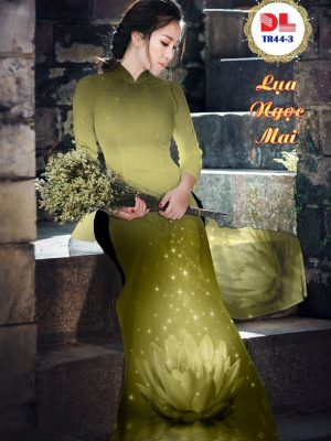 1595475499 712 Vai Ao Dai Lua Ngoc Mai Hoa Sen moi ra
