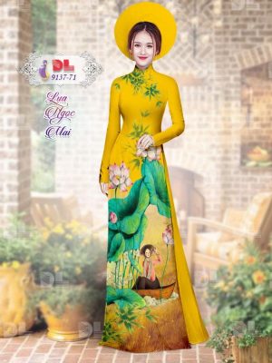 1595579876 566 Vai Ao Dai Lua Ngoc Mai Hoa Sen moi ra