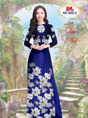 1597044398 464 Vai Ao Dai Lua Ngoc Mai Hoa Sen thiet ke