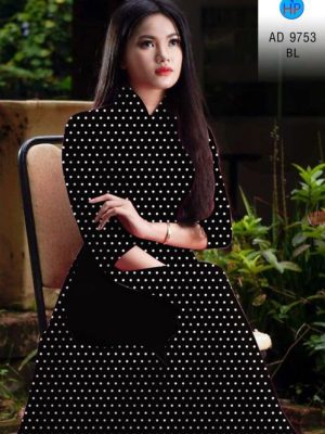 1597742545 75 Vai ao dai cham bi kieu moi AD 9753