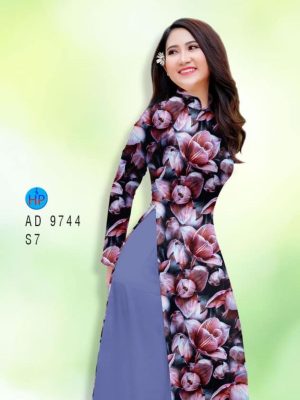 1598327928 519 Vai ao dai hoa deu thiet ke 2020 AD 9744