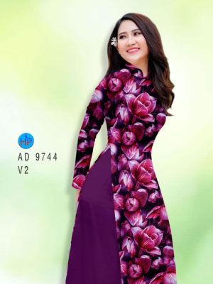 1598327928 7 Vai ao dai hoa deu thiet ke 2020 AD 9744
