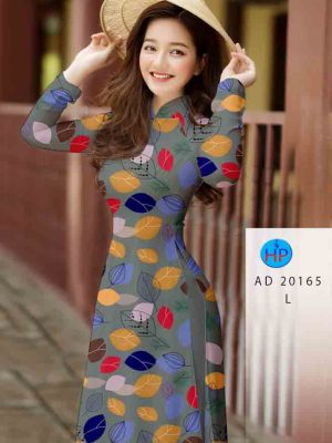 1602231329 225 Vai ao dai hinh la thiet ke 2020 AD 20165