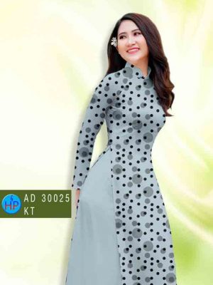 1602481150 465 Vai ao dai cham bi moi ra AD 30025