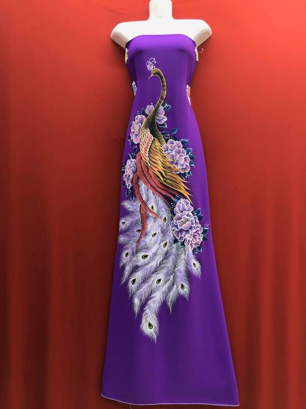 Vải Áo Dài Vẽ Tay Chim Công Mới Ra AD VE270411 4 Vải Áo Dài Vẽ Tay Chim Công Mới Ra AD VE270411