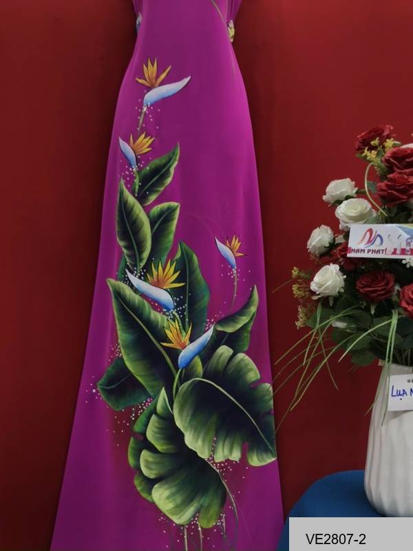 Vải Áo Dài Thái Tuấn Vẽ Hoa Độc Đáo AD VE2807_1 6 Vải Áo Dài Thái Tuấn Vẽ Hoa Độc Đáo AD VE2807_1