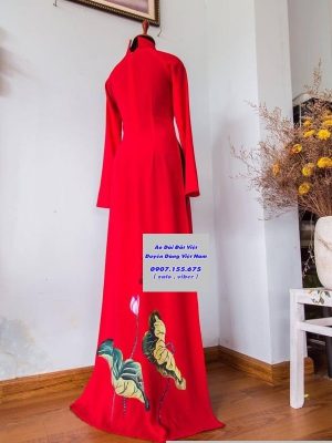 1703060907 787 Ao Dai Hoa Sen Ve Tay Cao Cap Thu Hut