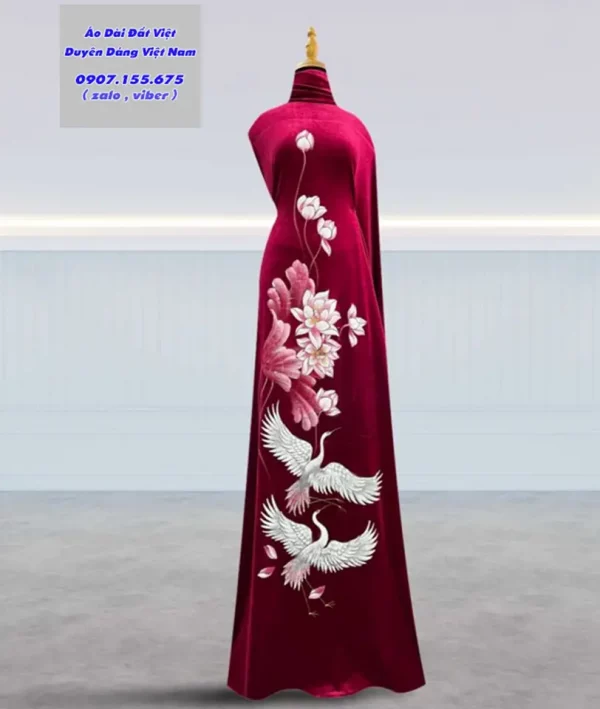 1729568059 123 Vai Ao Dai Ve Tay Chim Hac Va Hoa Sen