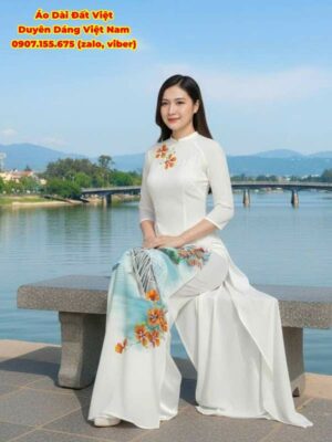 1760066783 928 Vai Ao Dai Ve Tay Hoa Phuong Va Cau Trang